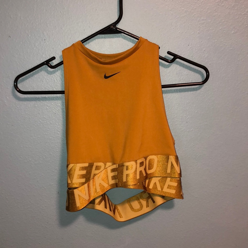 Nike Pro crop top/ sports bra